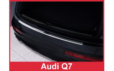 Накладка на задний бампер Audi Q7