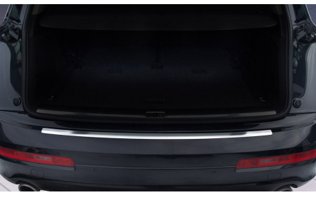 Накладка на задний бампер Audi Q7
