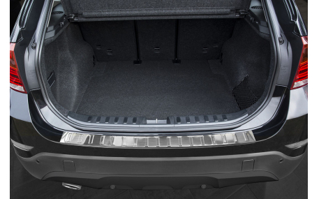 Накладка на задний бампер BMW X1 E84