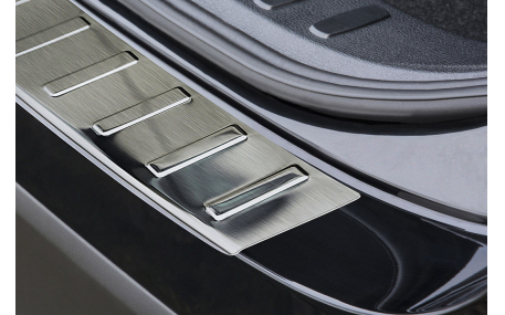 Накладка на задний бампер BMW X1 E84