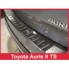 Накладка на задний бампер Toyota Auris