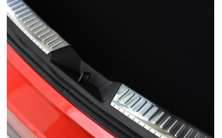 Накладка на задний бампер Mazda 3