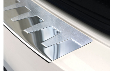 Накладка на задний бампер Skoda Octavia A7 RS