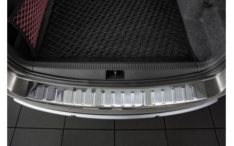 Накладка на задний бампер Skoda Octavia A7 2013-2017