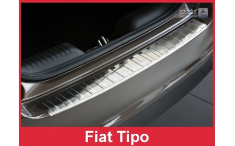 Накладка на задний бампер Fiat Tipo