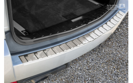 Накладка на задний бампер BMW X3 E83