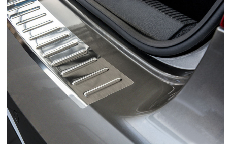 Накладка на задний бампер Volkswagen Passat B8