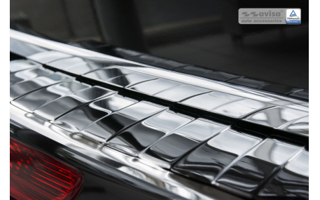 Накладка на задний бампер Audi Q5