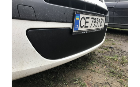 Зимняя накладка на решетку Renault Kangoo