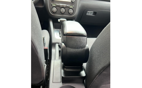 Подлокотник Volkswagen Jetta