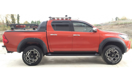 Арки Toyota Hilux