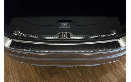 Накладка на задний бампер Volvo XC60