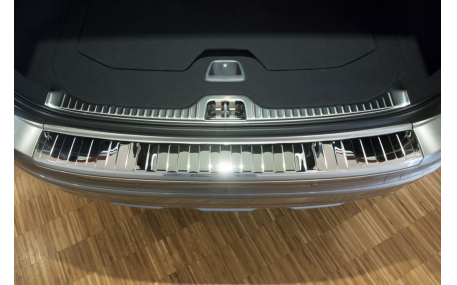 Накладка на задний бампер Volvo XC60