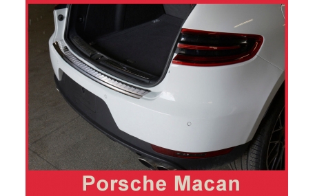 Накладка на задний бампер Porsche Macan