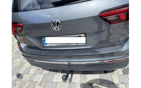 Накладка на задний бампер Volkswagen Tiguan