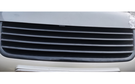 Решетка радиатора Volkswagen Passat B5 2000-2005