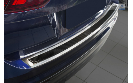 Накладка на задний бампер Volkswagen Tiguan