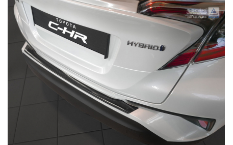 Накладка на задний бампер Toyota C-HR