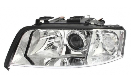 Фара передняя AUDI A6 С5 2001-2005