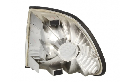 Поворот BMW 7 (E38)