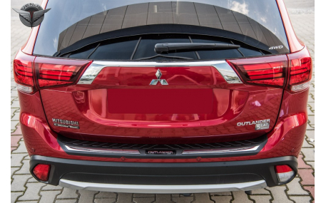Накладка на задний бампер Mitsubishi Outlander
