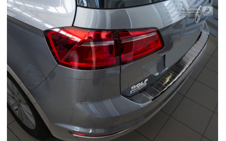 Накладка на задний бампер Volkswagen Golf 7