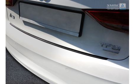 Накладка на задний бампер Audi A3 8V