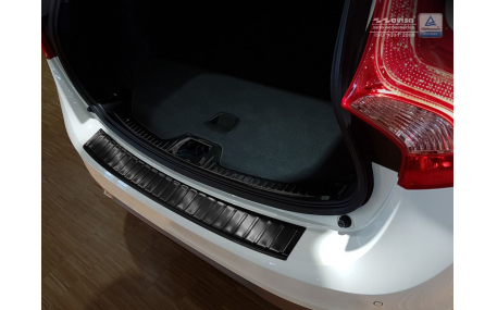 Накладка на задний бампер Volvo V60