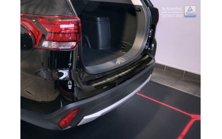 Накладка на задний бампер Mitsubishi Outlander