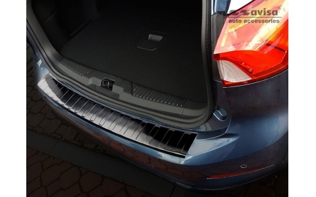 Накладка на задний бампер Ford Focus MK4