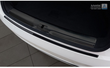 Накладка на задний бампер Audi Q3