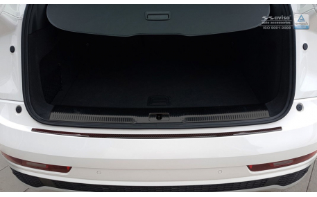 Накладка на задний бампер Audi Q3