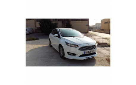 Накладка передняя Ford Focus MK3