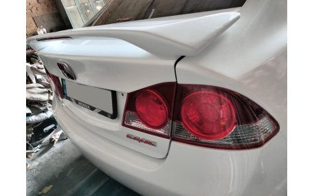 Спойлер Honda Civic 4D