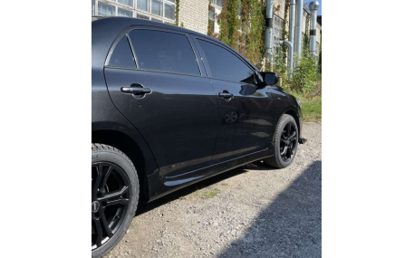 Пороги Toyota Corolla