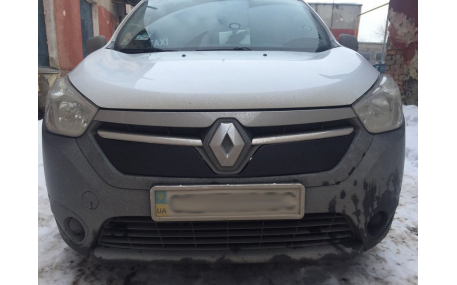 Зимняя накладка на решетку Renault Lodgy