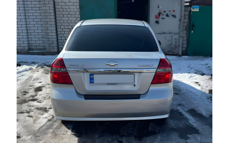 Накладка на задний бампер Chevrolet Aveo T250