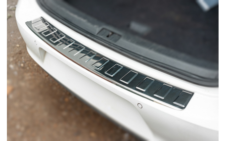 Накладка на задний бампер Volkswagen Golf 7