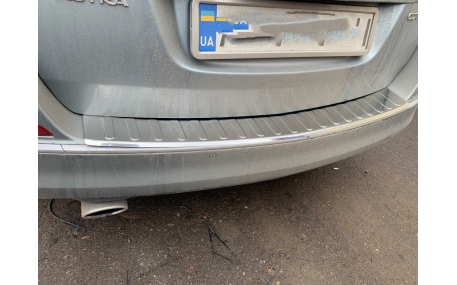 Накладка на задний бампер Opel Astra J