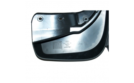 Брызговики Audi A8