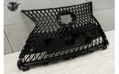 Решетка радиатора Lexus UX