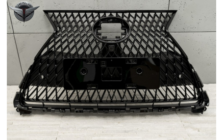 Решетка радиатора Lexus UX