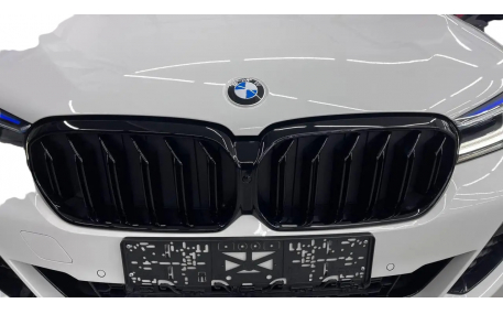 Решетка радиатора BMW 5 G30 2020-2023