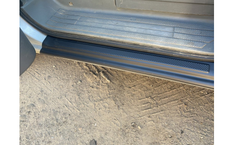 Накладка на пороги Mercedes Vito W447