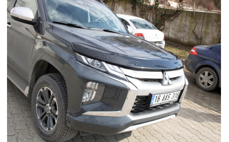 Дефлектор капота Mitsubishi L200 
