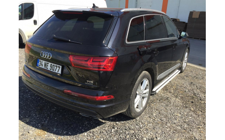 Подножки Audi Q7