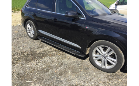Подножки Audi Q7
