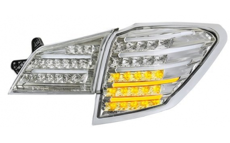 Фонари задние Subaru Outback