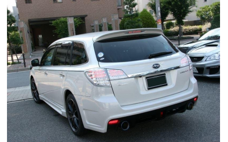 Фонари задние Subaru Outback