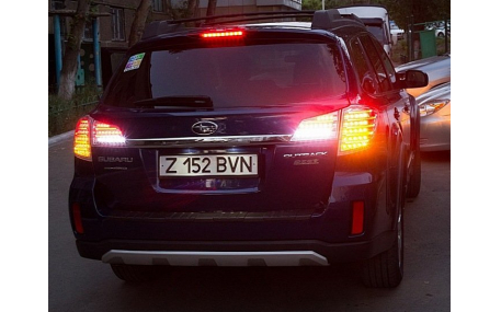 Фонари задние Subaru Outback